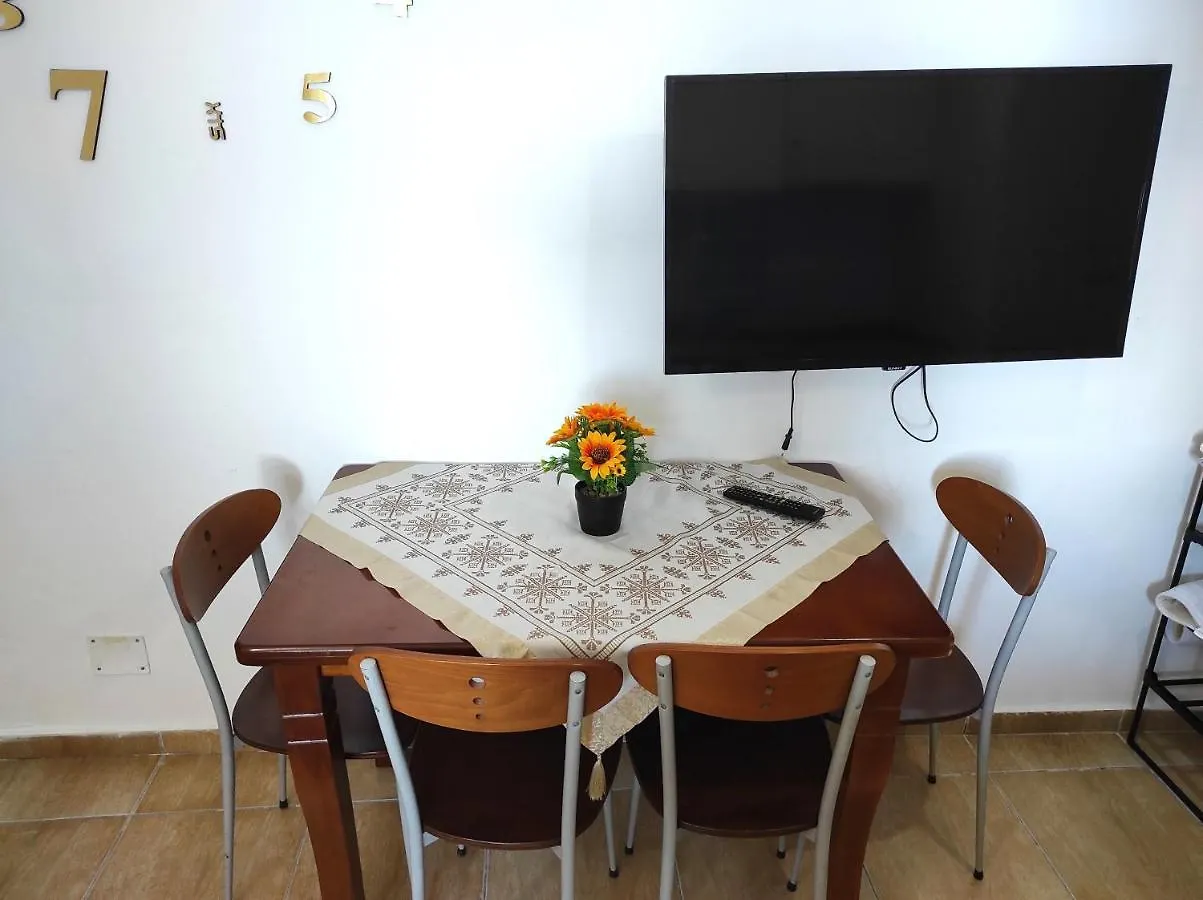 Golem Beach Front Apartment Resort 0*, Golem (Tirana)