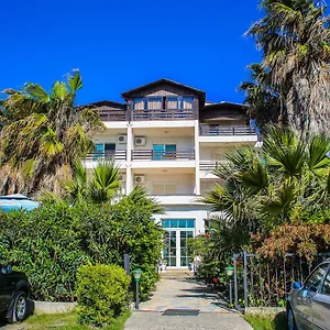 Hotel Venezia, Golem (Tirana)